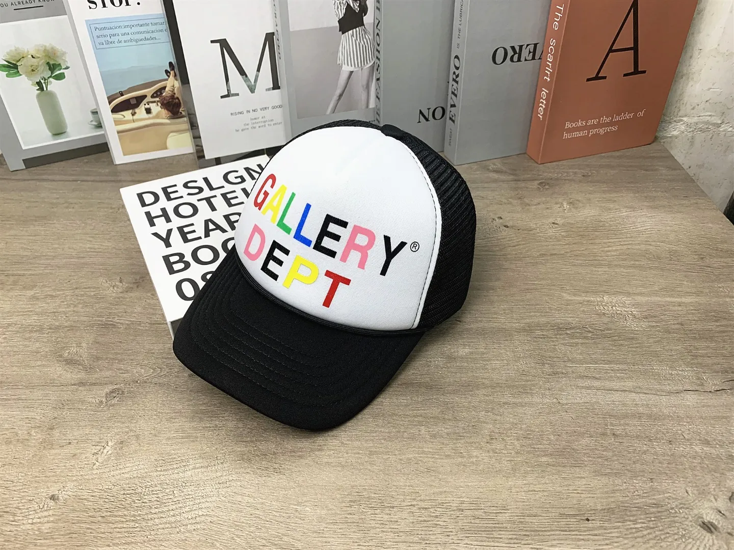 Non-returnable, non-exchangeable 9739#P76#GALLERY DEPT Color-printed mesh baseball cap for men and women, versatile hat with a face, little couple hat# Adjustable Color: White